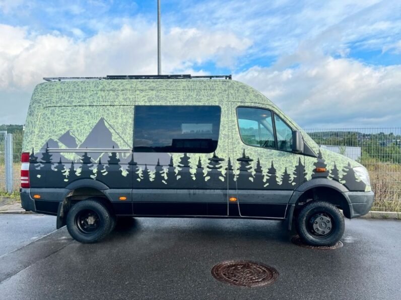 
								Mercedes-Benz Used full									