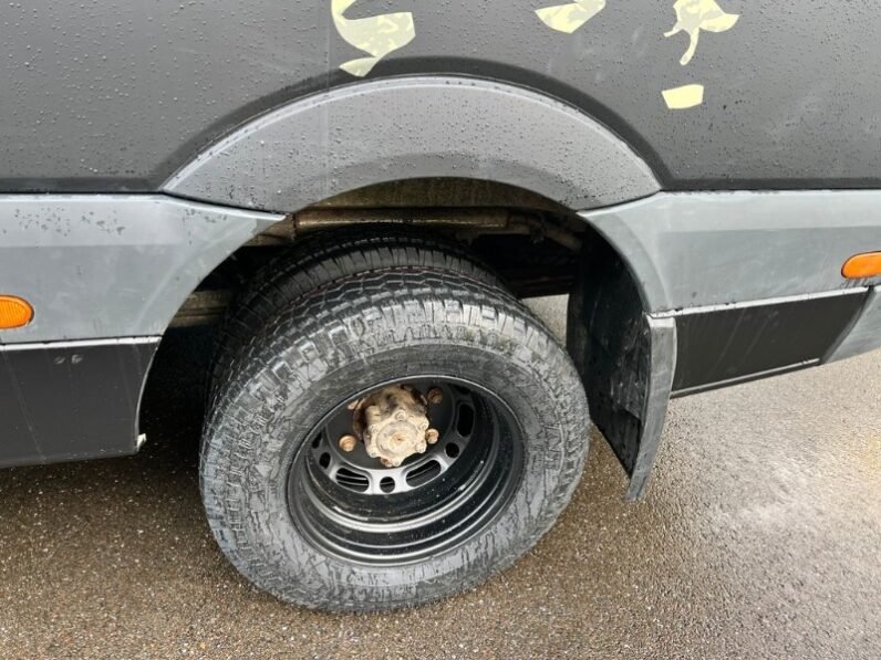 
								Mercedes-Benz Used full									