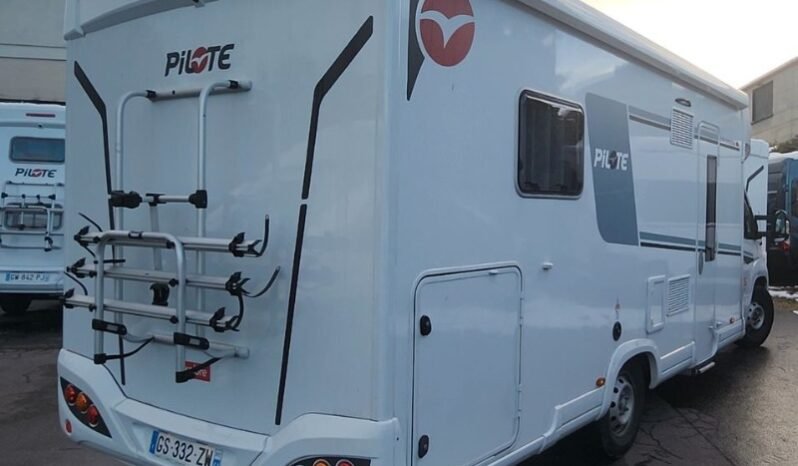 motorhome pilote p746 c france   greencampz