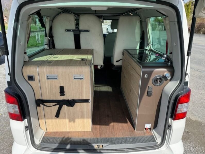 
								Volkswagen T5 Hymer Used full									