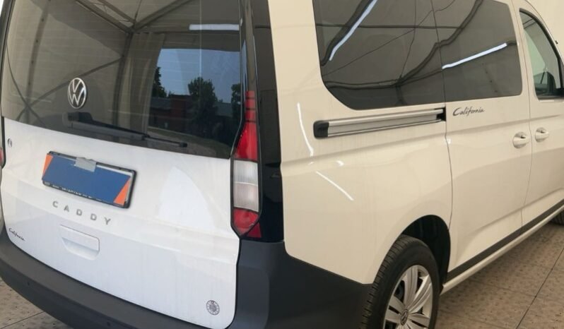 
								Volkswagen Caddy California 2.0 TDI Maxi Used full									