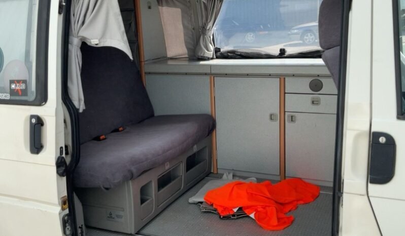 
								Volkswagen T4 California 2.5 TDI Coach Edition Used full									