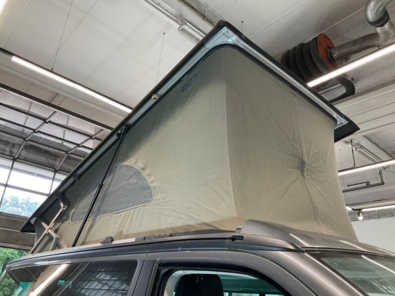 
								Volkswagen T5 California 2.0 TDI Beach Edition 4 Motion Used full									